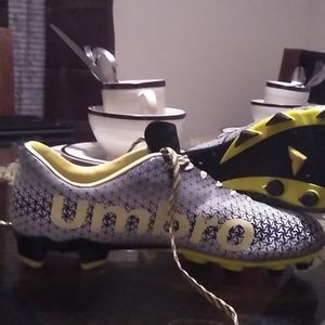 Umbro cleats new